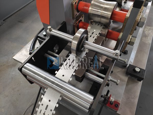 C Carrier Making Machine-1